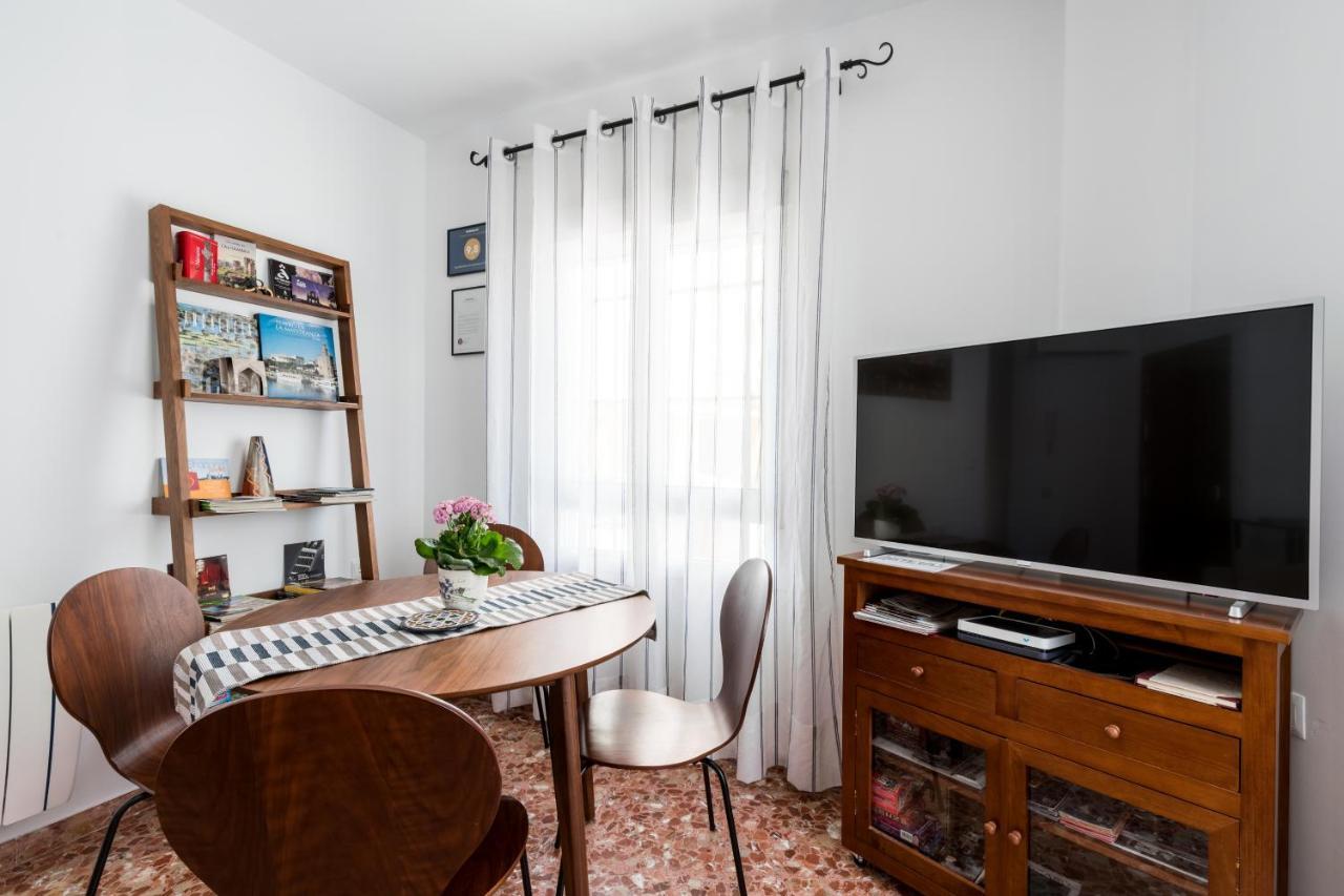Anna - Triana Apartment Seville Ngoại thất bức ảnh