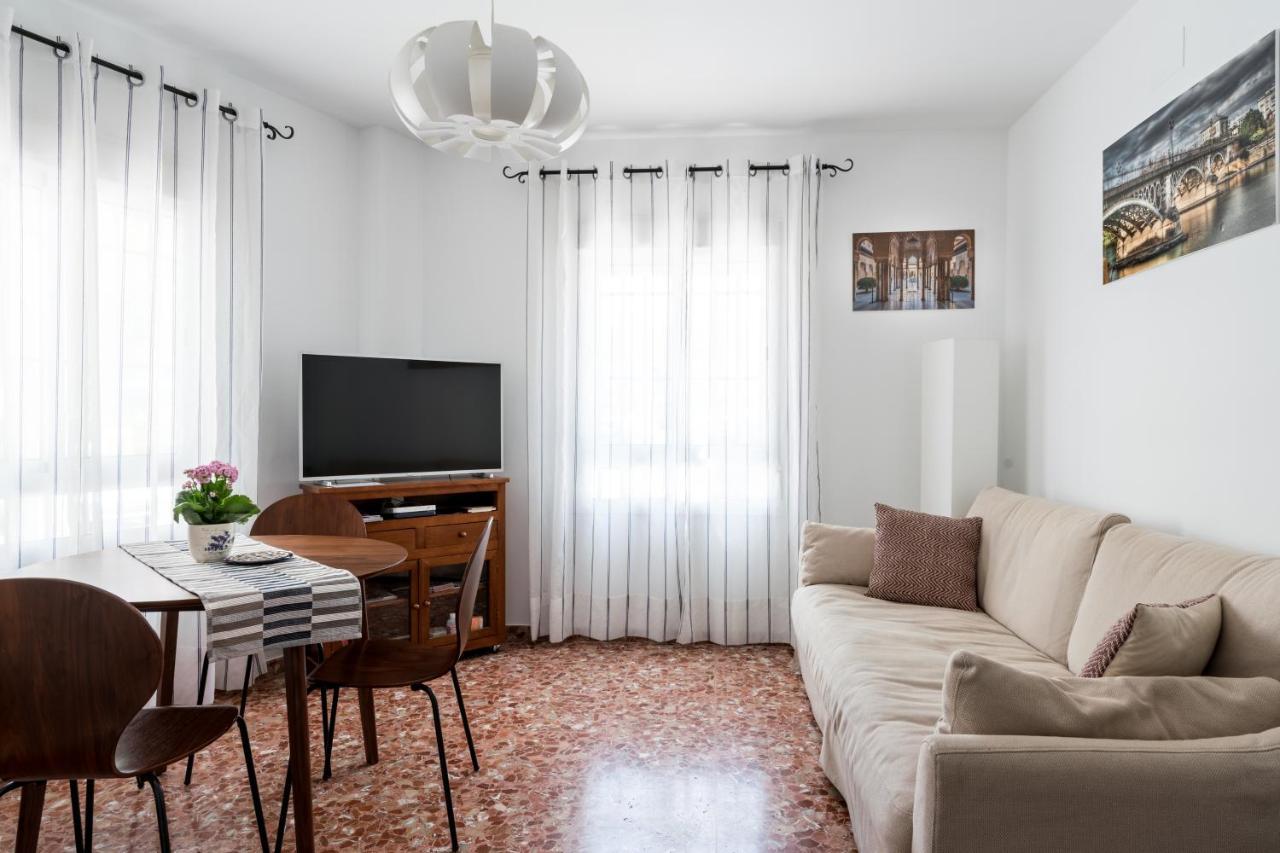 Anna - Triana Apartment Seville Ngoại thất bức ảnh